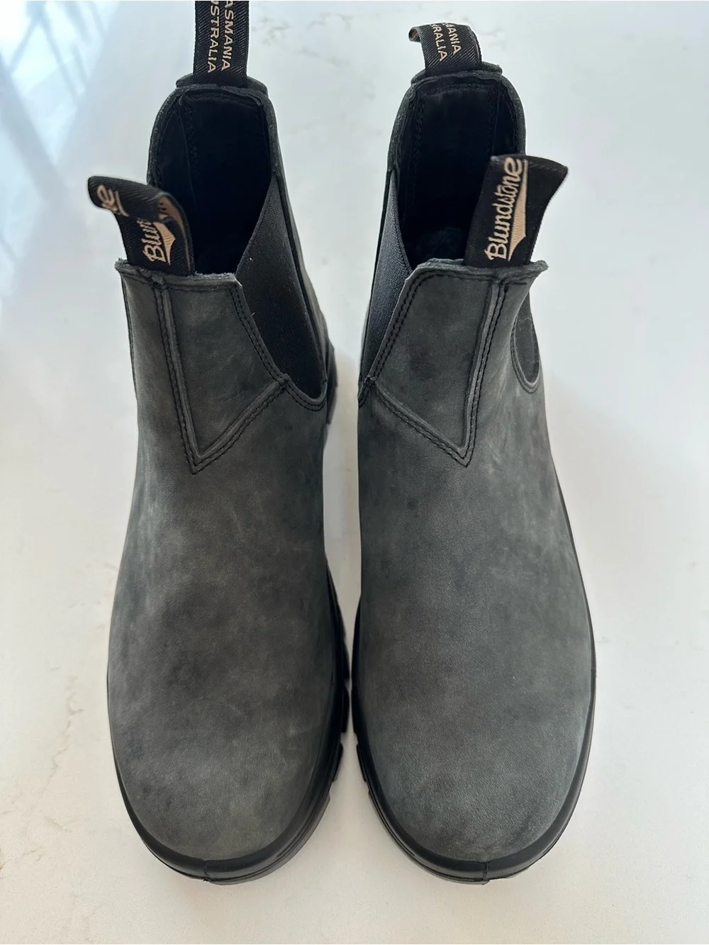 Blundstone Men's Lug Chelsea Boots  - Rustic Black 11US Like New